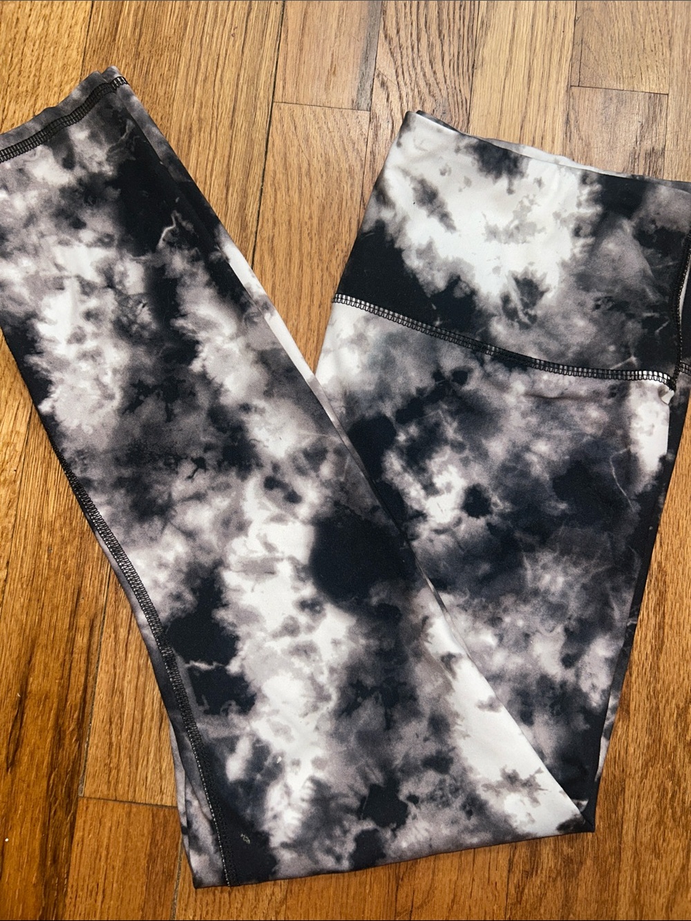 Workshop Republic Clothing Tie-Dye Black & White Active Leggings